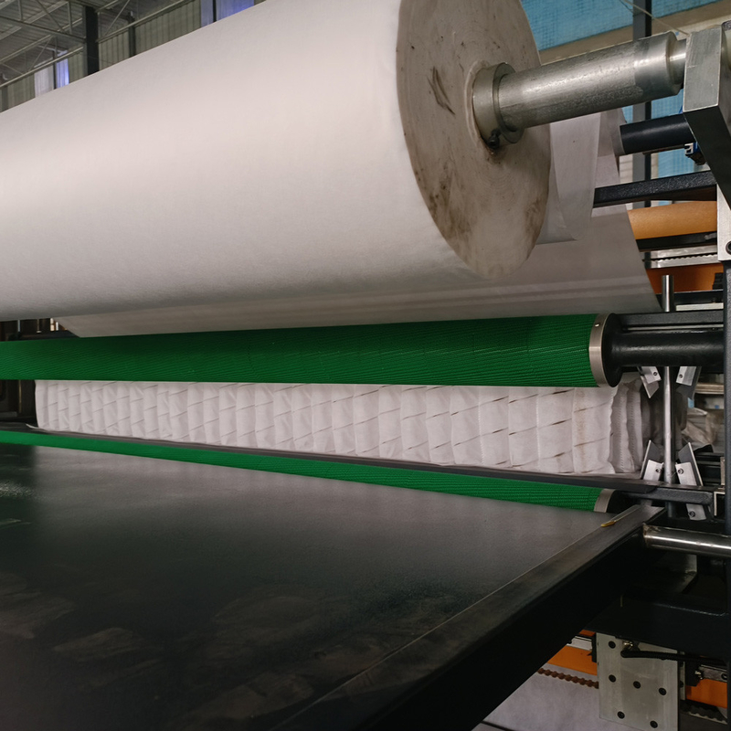 1000 adet / saat Elektronik Kontrol Yay Montaj Makinesi Cep Yayları Dizelerini Manuel Olarak Beslemek İçin