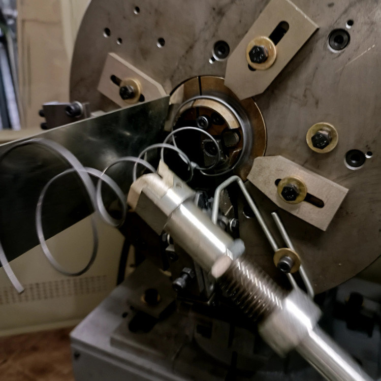 25KW yatak yatak çekirdeği mobilya için yay üretim cihazı yay tel çapı 1.8-2.4mm